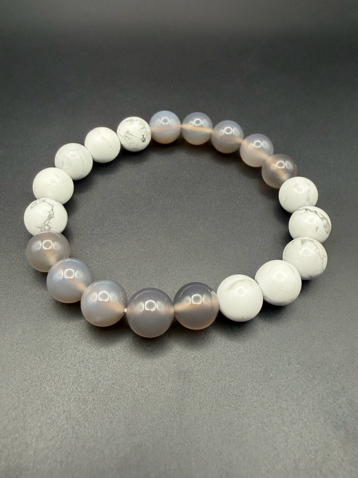 Grey Agate/Howlite Stretch Bracelet