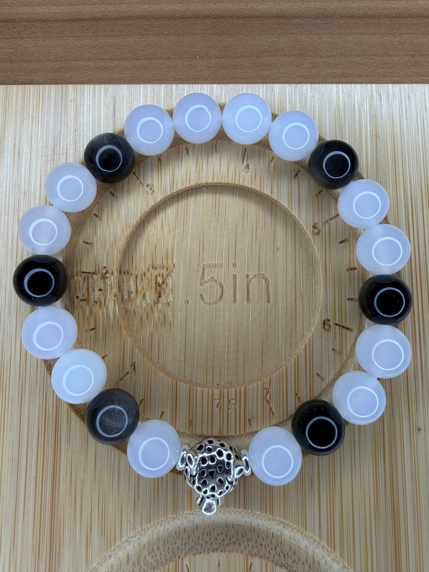 White/ Silver Jaguar Stretch Bracelet