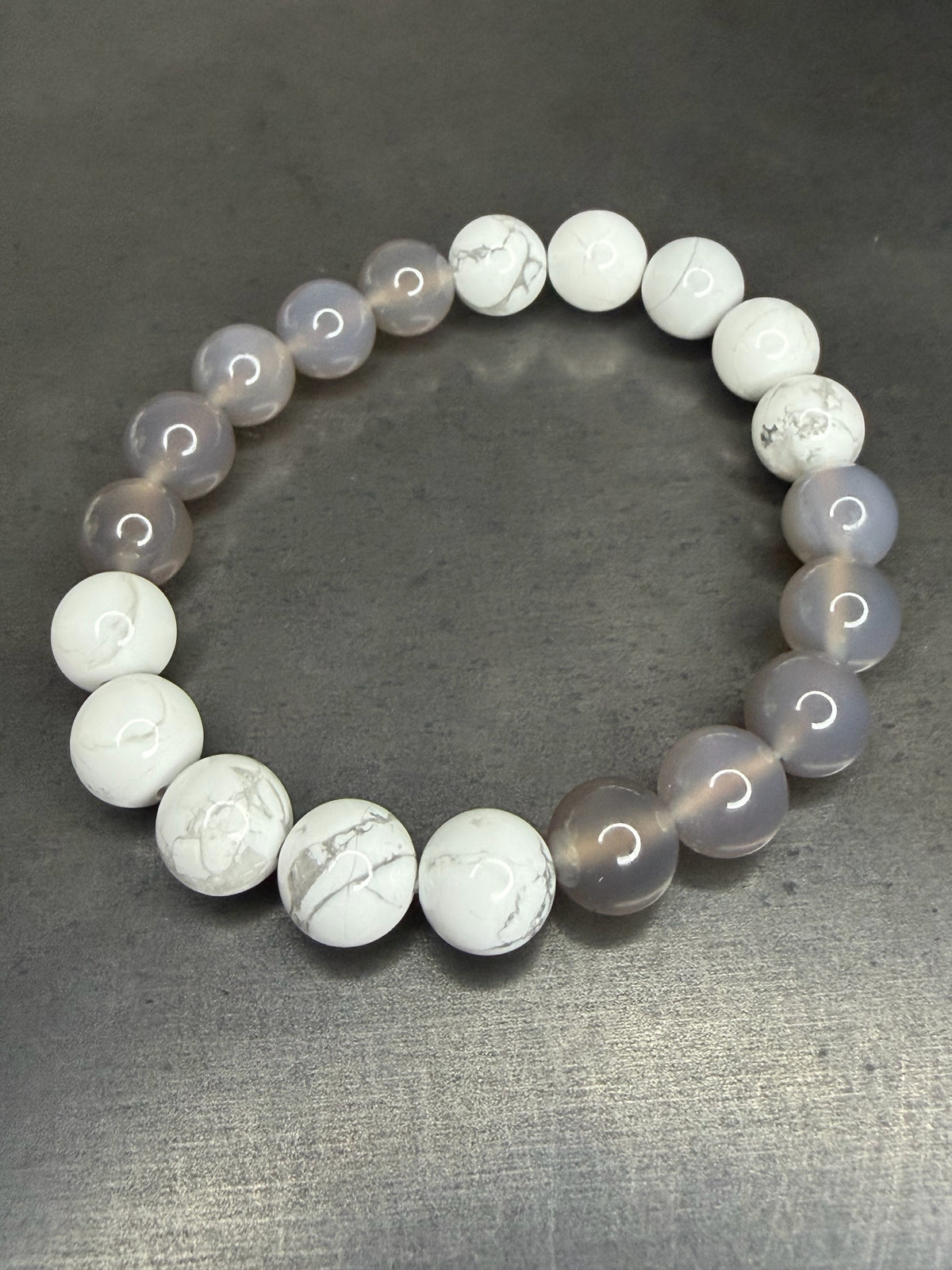 Grey Agate/Howlite Stretch Bracelet
